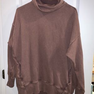 Women’s Aerie fleece turtleneck